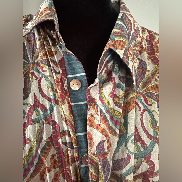 Robert Graham shirt - Picture 2 of 6